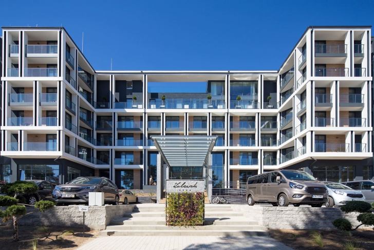 Zalewski, Hotel 1